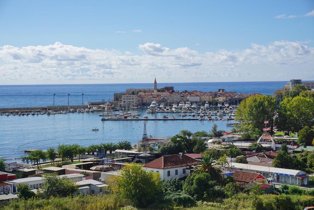 Budva Bay Breeze Apartments ภายนอก รูปภาพ