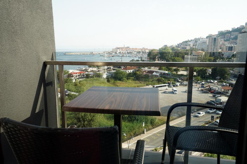 Budva Bay Breeze Apartments ภายนอก รูปภาพ