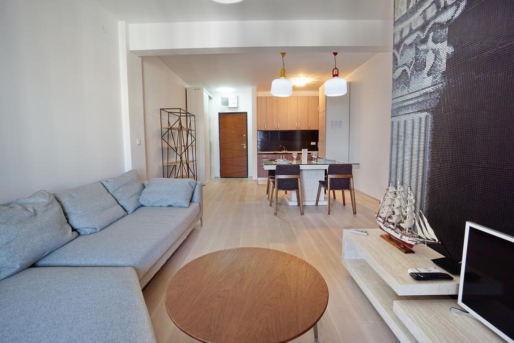 Budva Bay Breeze Apartments ภายนอก รูปภาพ