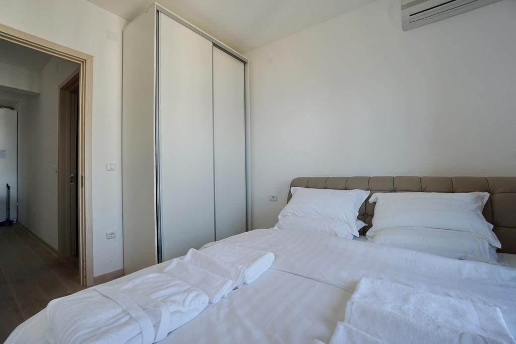 Budva Bay Breeze Apartments ภายนอก รูปภาพ