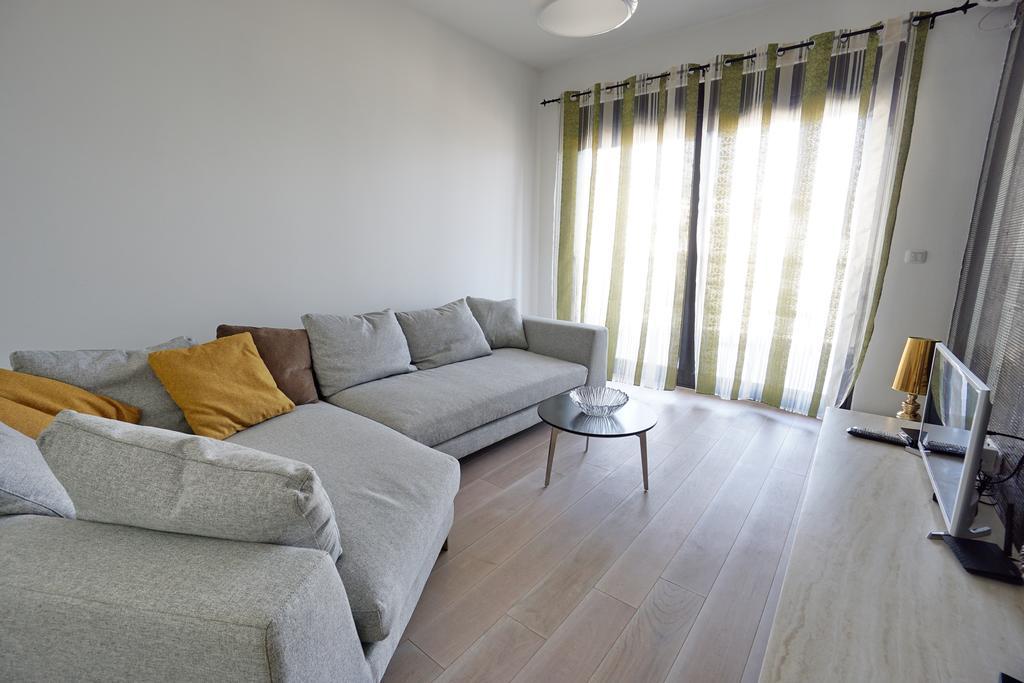 Budva Bay Breeze Apartments ภายนอก รูปภาพ