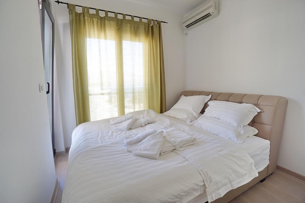 Budva Bay Breeze Apartments ภายนอก รูปภาพ