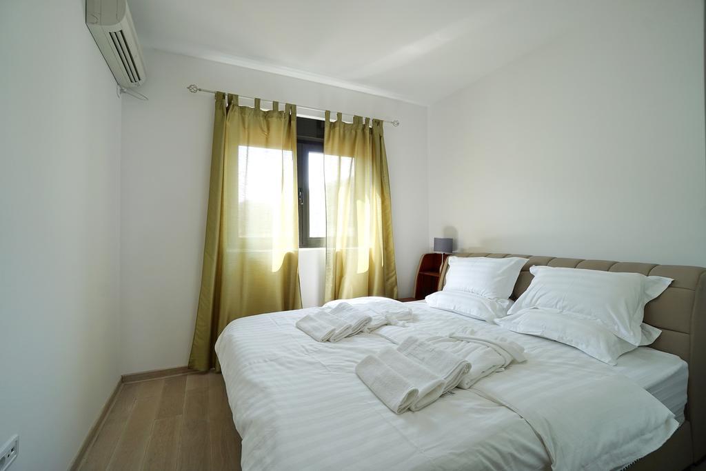 Budva Bay Breeze Apartments ภายนอก รูปภาพ