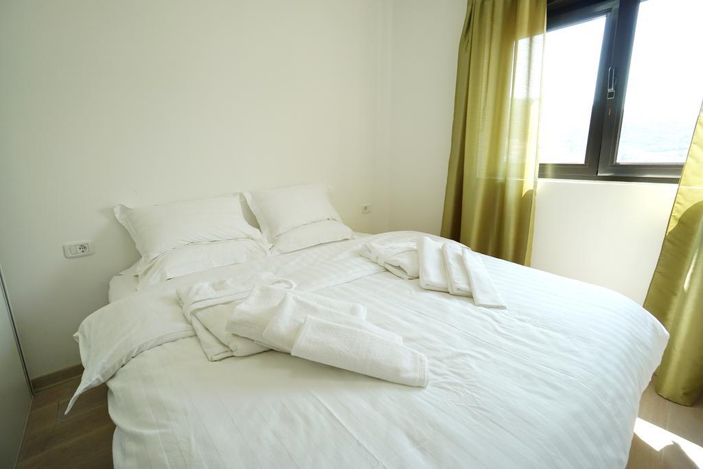 Budva Bay Breeze Apartments ภายนอก รูปภาพ