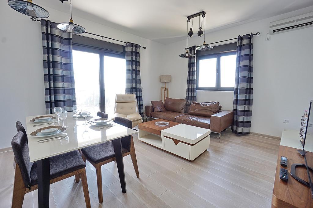 Budva Bay Breeze Apartments ภายนอก รูปภาพ