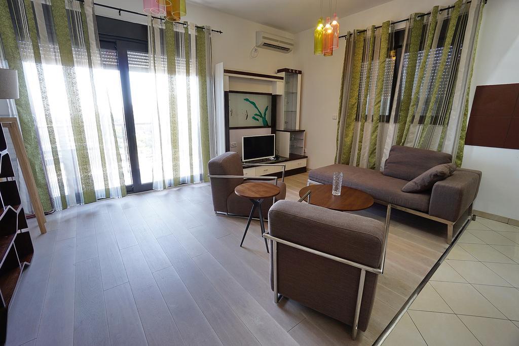 Budva Bay Breeze Apartments ภายนอก รูปภาพ