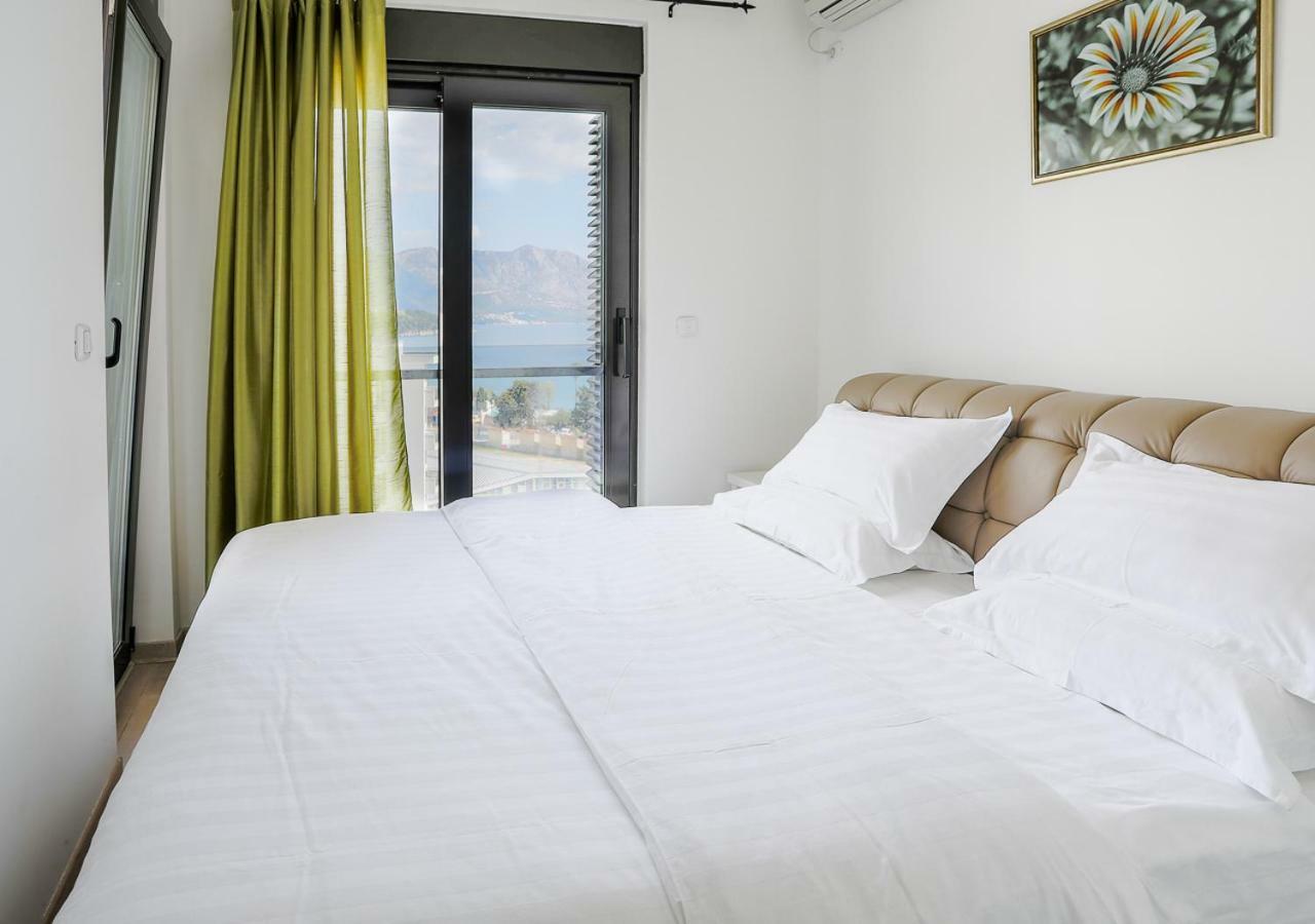 Budva Bay Breeze Apartments ภายนอก รูปภาพ