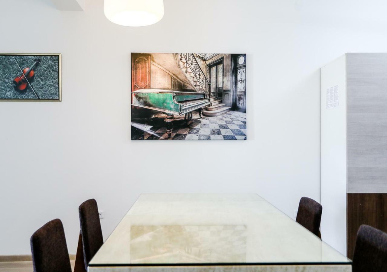 Budva Bay Breeze Apartments ภายนอก รูปภาพ