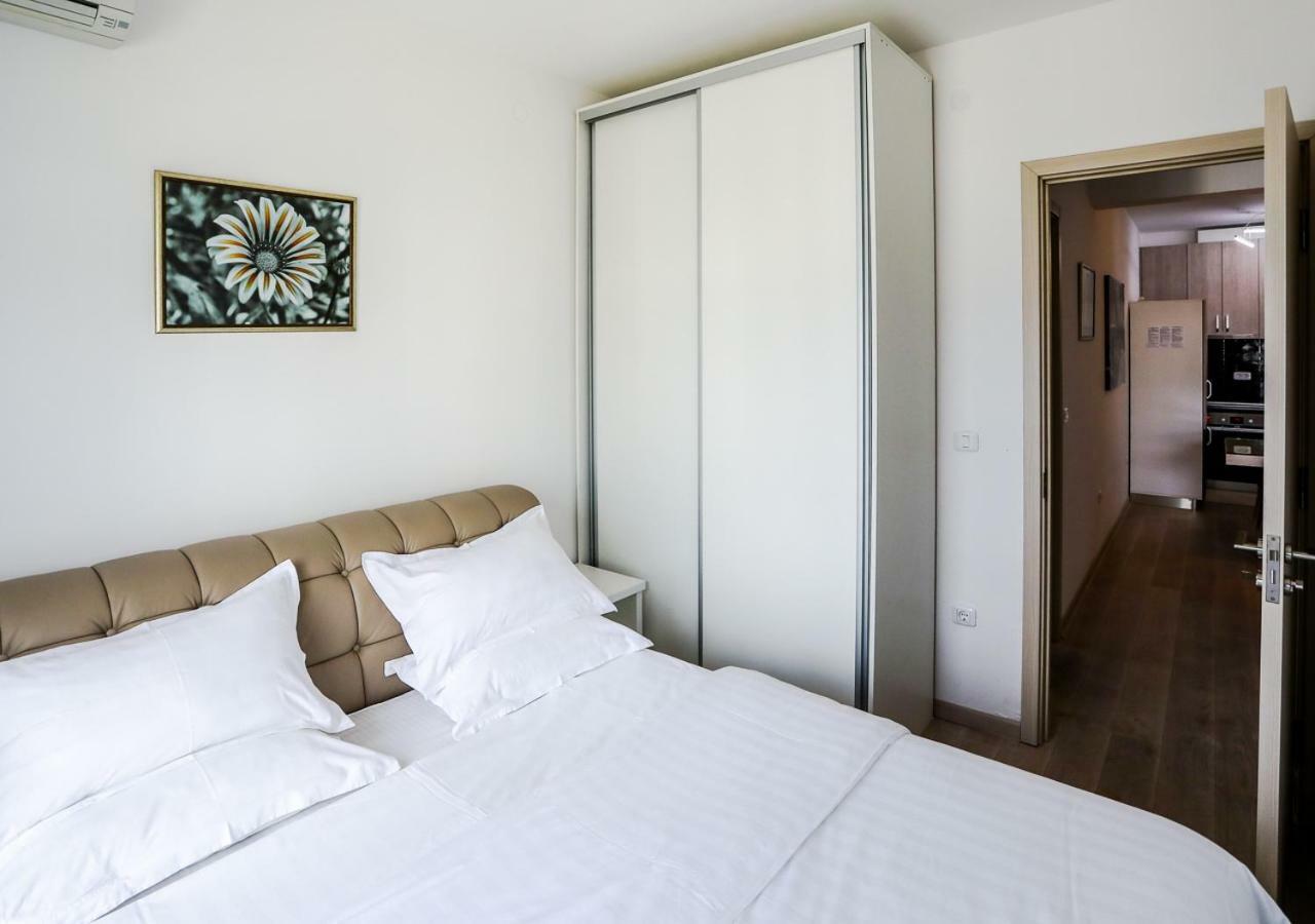 Budva Bay Breeze Apartments ภายนอก รูปภาพ