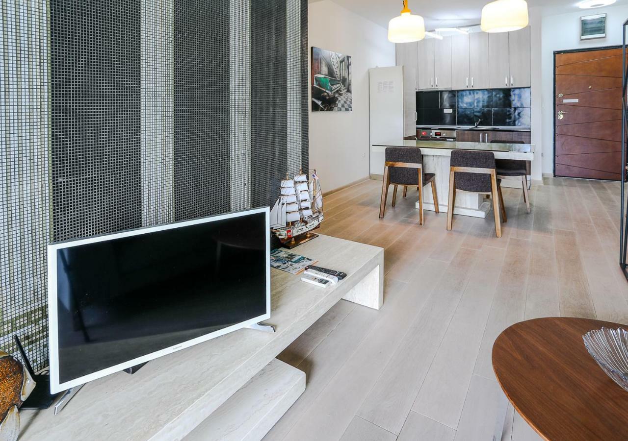 Budva Bay Breeze Apartments ภายนอก รูปภาพ