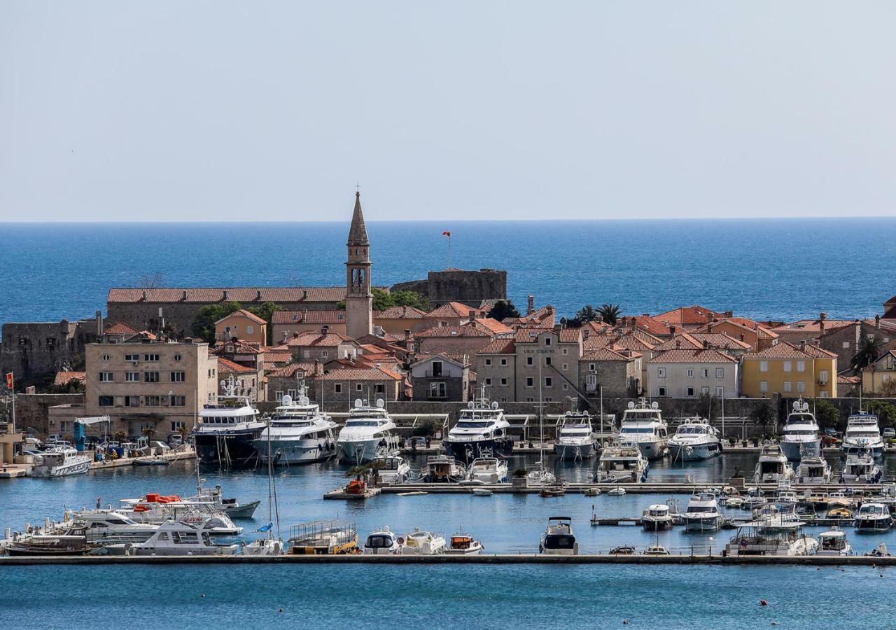 Budva Bay Breeze Apartments ภายนอก รูปภาพ